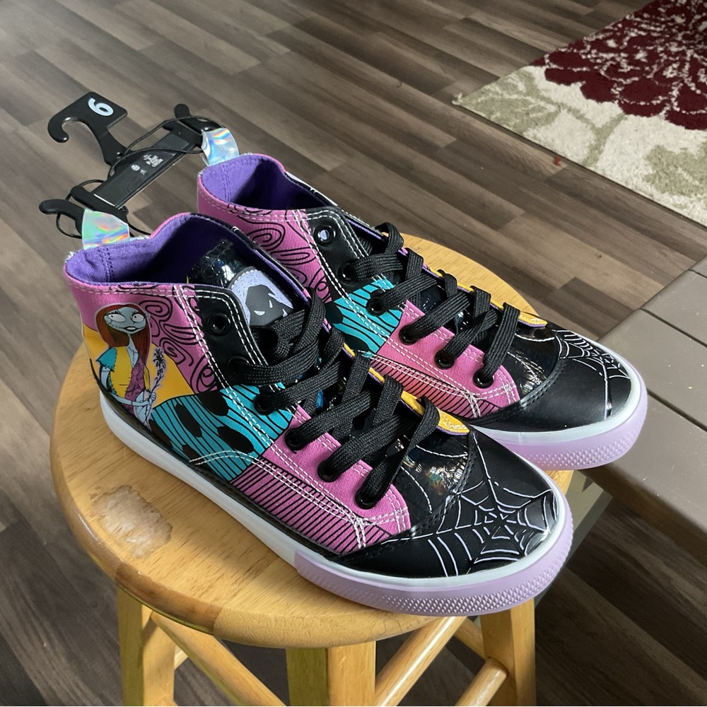 Vibrant Graphic High-Top Sneakers